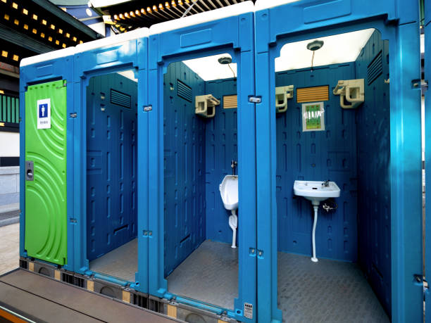 Best Portable restroom trailer rental  in Fallsburg, NY